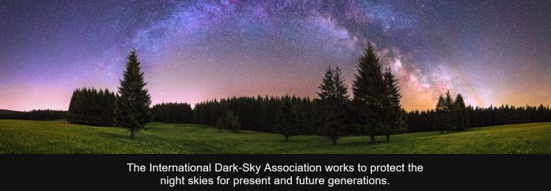Une capture d'écran du site web de la Darck Sky Association