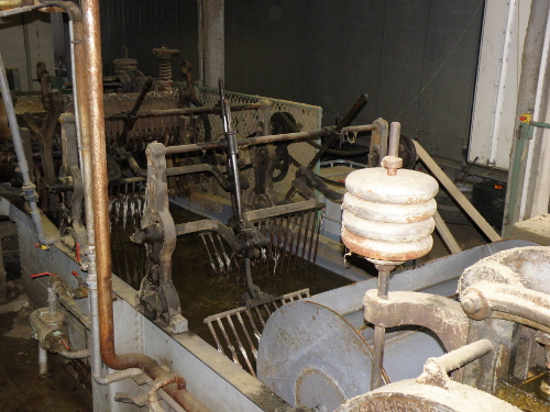 Le principal bac de lavage de la laine